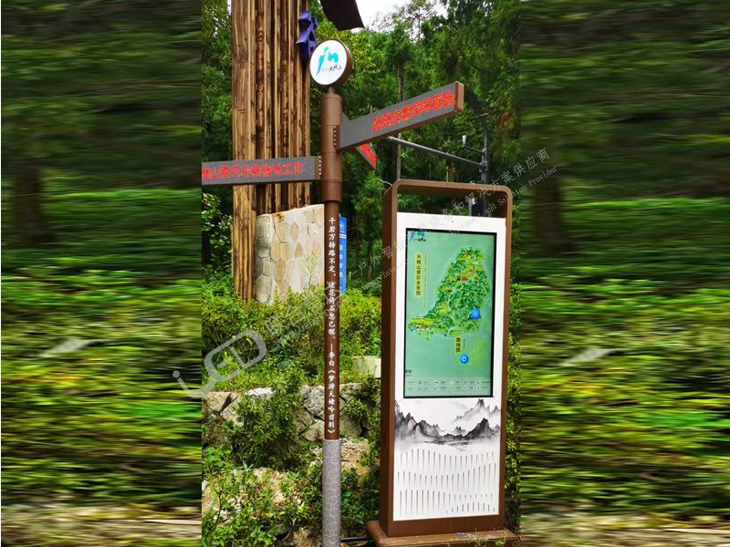 智能指路机器人发展趋势：从功能工具到体验伙伴的全维度升级